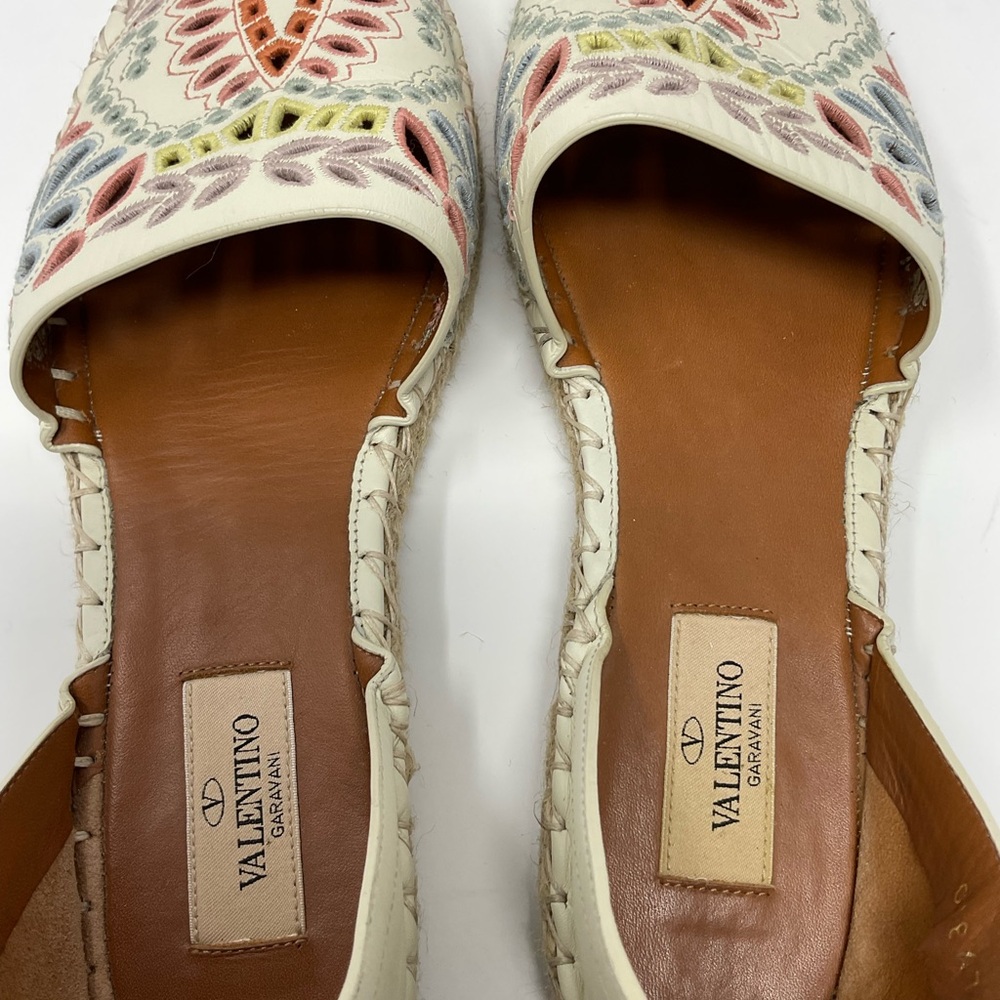 Valentino Cream Leather Floral Embroidered Ankle Strap Espadrille Flats - Picture 6 of 13